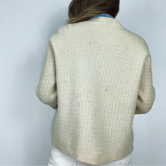 Vintage 60’s Monogrammed Knit V-Neck Button-Front Cardigan | Size M - Picture 5 of 13